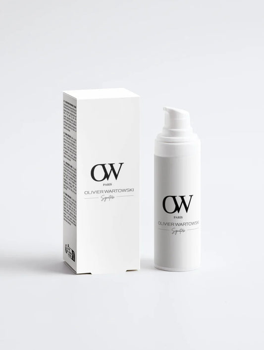 Sérum hydratant OW Signature – flacon et étui blanc minimaliste